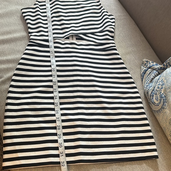 Express bodycon dress - Picture 9 of 9